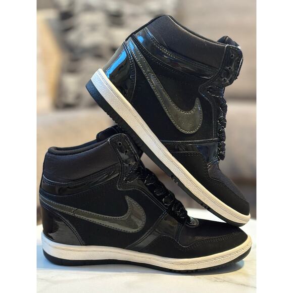 Nike Force Women’s Size 6 - Picture 2 of 10